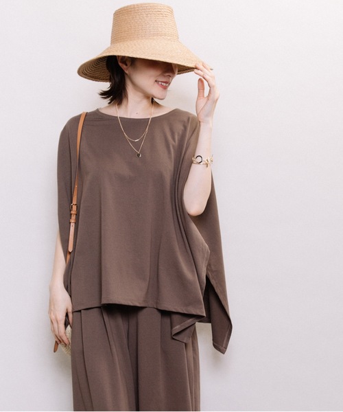 ELVENCE DEUX(エルベンスドゥ)の「キレイメポンチョ【SETUP可】(Tシャツ/カットソー・レディース・ブラック/ベージュ/ピンク/モカ/グリーン・FREE)」の4枚目の写真