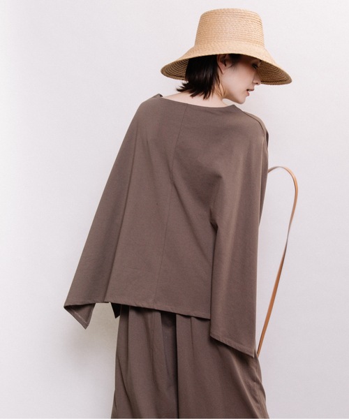ELVENCE DEUX(エルベンスドゥ)の「キレイメポンチョ【SETUP可】(Tシャツ/カットソー・レディース・ブラック/ベージュ/ピンク/モカ/グリーン・FREE)」の13枚目の写真