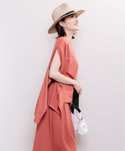 ELVENCE DEUX(エルベンスドゥ)の「キレイメポンチョ【SETUP可】(Tシャツ/カットソー・レディース・ブラック/ベージュ/ピンク/モカ/グリーン・FREE)」の14枚目の写真