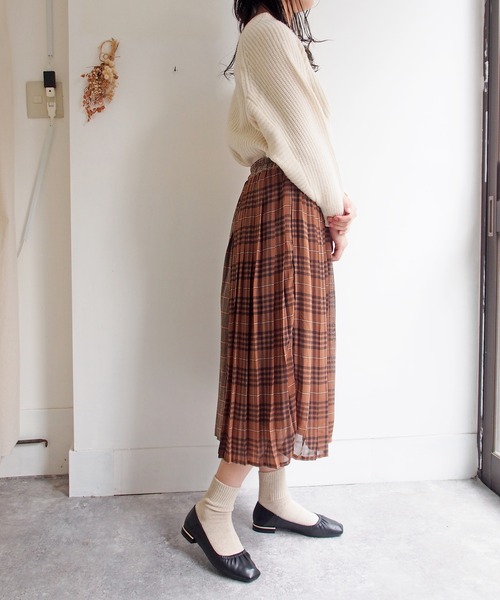 byあしながおじさん（バイアシナガオジサン）の「ギャザーフラットシューズ　-8750375（パンプス・レディース・ブラウン/ブラック/ベージュ/アイボリー・23.0cm/24.0cm/24.5cm/23.5cm/22.5cm）」の12枚目の写真