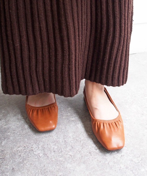 byあしながおじさん（バイアシナガオジサン）の「ギャザーフラットシューズ　-8750375（パンプス・レディース・ブラウン/ブラック/ベージュ/アイボリー・23.0cm/24.0cm/24.5cm/23.5cm/22.5cm）」の14枚目の写真