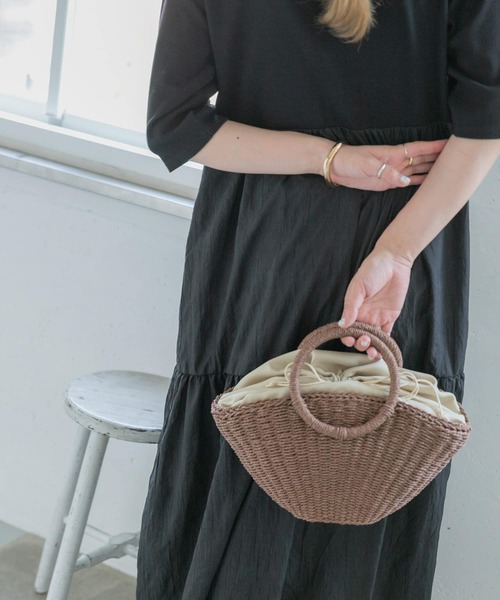 ITEMS URBANRESEARCH（アイテムズ アーバンリサーチ）の「ペーパーカゴバッグ（ショルダーバッグ・レディース・ナチュラル/ブラウン・-）」の3枚目の写真