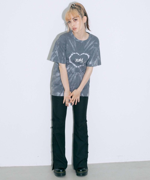 X-girl（エックスガール）の「HEART TIE-DYE S/S TEE/ハート　タイダイTシャツ/半袖（Tシャツ/カットソー・レディース・ブルー/ブラック/パープル/ピンク・L/M/S/XL/LARGE/MEDIUM）」の15枚目の写真