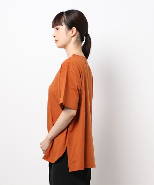 LOWRYS FARM（ローリーズファーム）の「バックスクエアヘムユルＴＳＳ　957488（Tシャツ/カットソー・レディース・ホワイト/ブラック/オレンジ/グリーン・FREE）」の5枚目の写真