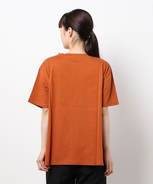 LOWRYS FARM（ローリーズファーム）の「バックスクエアヘムユルＴＳＳ　957488（Tシャツ/カットソー・レディース・ホワイト/ブラック/オレンジ/グリーン・FREE）」の6枚目の写真