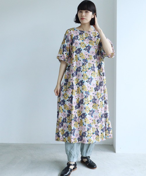 bulle de savon（ビュルデサボン）の「sunset flowerプリント どかん