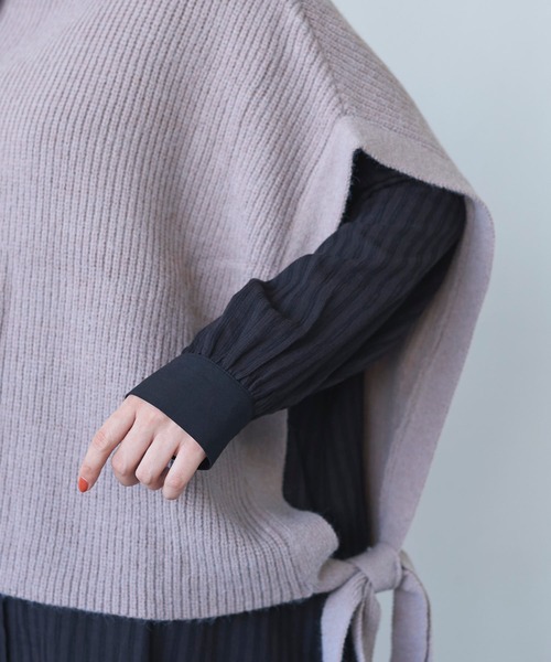 Libra Cue（リブラ キュー）の「サイドリボンニットベスト（ニット/セーター・レディース・ブラック/アイボリー/グレイッシュベージュ・FREE）」の10枚目の写真