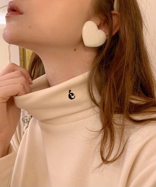 epine(エピヌ)の「e embroidery cotton high neck(Tシャツ/カットソー・レディース・ホワイト/ブラック・FREE)」の12枚目の写真