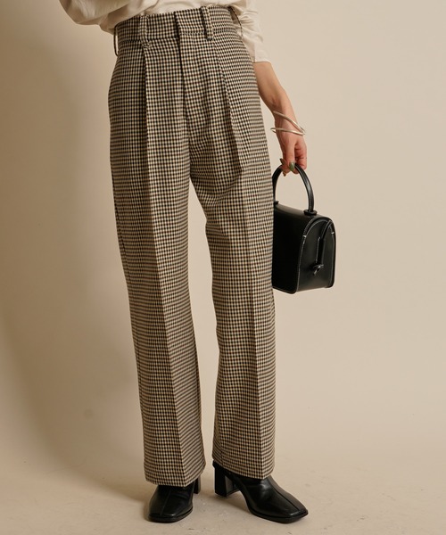 mline（エムライン）の「［mline］WEB限定 チェックタックパンツ（スラックス・レディース・ベージュ/ブラウン・1/2）」の22枚目の写真