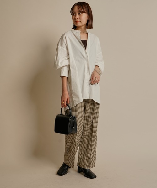 mline（エムライン）の「［mline］WEB限定 チェックタックパンツ（スラックス・レディース・ベージュ/ブラウン・1/2）」の10枚目の写真