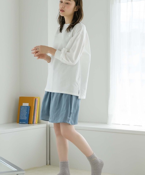 Edit Sheen(エディットシーン)の「ウエストゴムサテンハーフパンツ(その他パンツ・レディース・ブラック/ブルー・MEDIUM)」の7枚目の写真