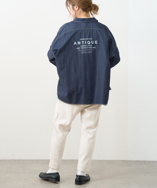 PUAL CE CIN（ピュアルセシン）の「デニム刺繍×プリントブラウス（シャツ/ブラウス・レディース・グレー/インディゴブルー/ストライプ・FREE）」の2枚目の写真