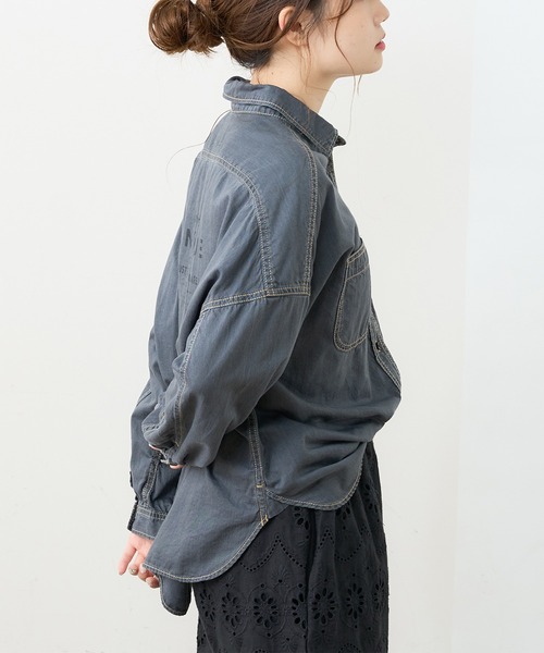 PUAL CE CIN（ピュアルセシン）の「デニム刺繍×プリントブラウス（シャツ/ブラウス・レディース・グレー/インディゴブルー/ストライプ・FREE）」の8枚目の写真