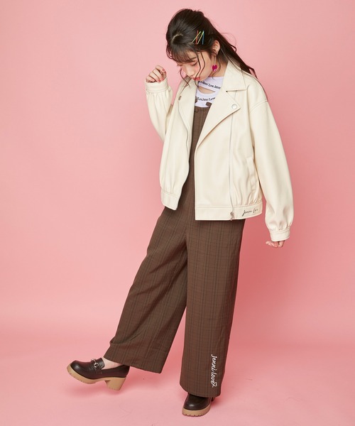 JENNI love（ジェニィラブ）の「フェイクレザーライダース（ライダースジャケット・キッズ・ブラック/オフホワイト・150cm/140cm/160cm/130cm）」の5枚目の写真