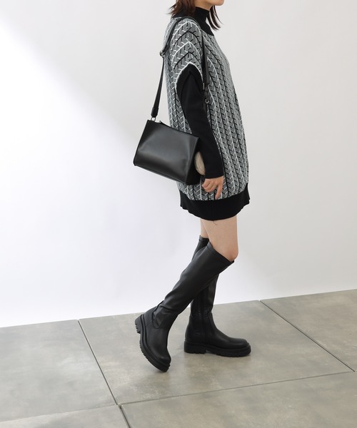 COLONY 2139（コロニートゥーワンスリーナイン）の「ジャガードニットベスト※ユニセックス対応（ベスト・メンズ・ブラック/ブルー・MEDIUM/LARGE/X-LARGE）」の5枚目の写真