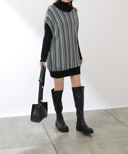 COLONY 2139（コロニートゥーワンスリーナイン）の「ジャガードニットベスト※ユニセックス対応（ベスト・メンズ・ブラック/ブルー・MEDIUM/LARGE/X-LARGE）」の20枚目の写真