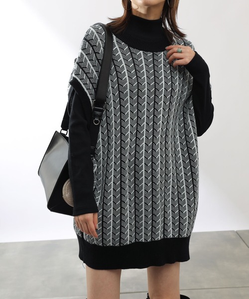 COLONY 2139（コロニートゥーワンスリーナイン）の「ジャガードニットベスト※ユニセックス対応（ベスト・メンズ・ブラック/ブルー・MEDIUM/LARGE/X-LARGE）」の11枚目の写真