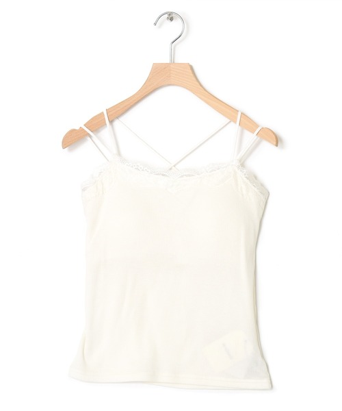 w closet(ダブルクローゼット)の「カップ付きレースVキャミソール(キャミソール・レディース・オフホワイト/ブラウン/ブラック・FREE)」の2枚目の写真