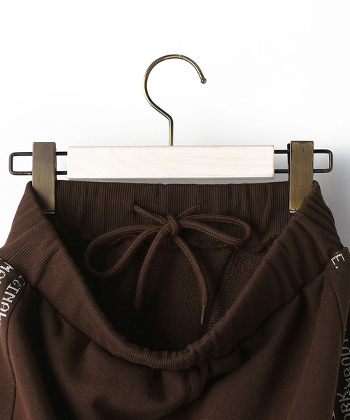 CONVERSE(コンバース)の「【CONVERSE】裏毛スウェット スカート(スカート・レディース・ブラウン/オフホワイト・MEDIUM)」の10枚目の写真