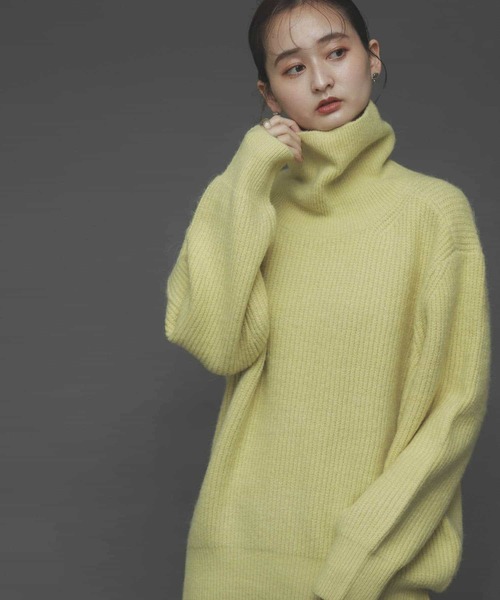 SENSE OF PLACE by URBAN RESEARCH（センスオブプレイスバイアーバンリサーチ）の「ストレッチアルパカビッグタートルセーター（ニット/セーター・レディース・イエロー/アイボリー/ブラック・ONE）」の11枚目の写真