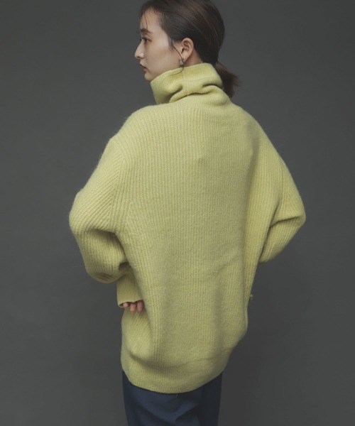 SENSE OF PLACE by URBAN RESEARCH（センスオブプレイスバイアーバンリサーチ）の「ストレッチアルパカビッグタートルセーター（ニット/セーター・レディース・イエロー/アイボリー/ブラック・ONE）」の14枚目の写真