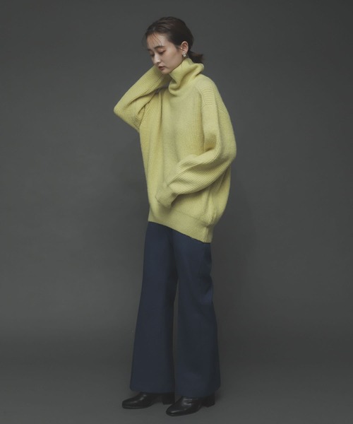 SENSE OF PLACE by URBAN RESEARCH（センスオブプレイスバイアーバンリサーチ）の「ストレッチアルパカビッグタートルセーター（ニット/セーター・レディース・イエロー/アイボリー/ブラック・ONE）」の19枚目の写真