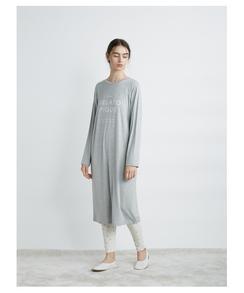 モチーフ柄レギンス