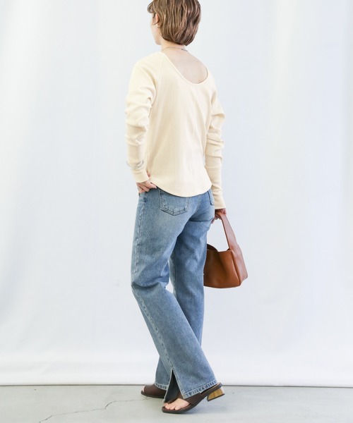 select MOCA（セレクトモカ）の「バックオープンロングスリーブサーマルカットソー（Tシャツ/カットソー・レディース・ブラック/オレンジ/ライトグリーン/アイボリー・FREE）」の8枚目の写真