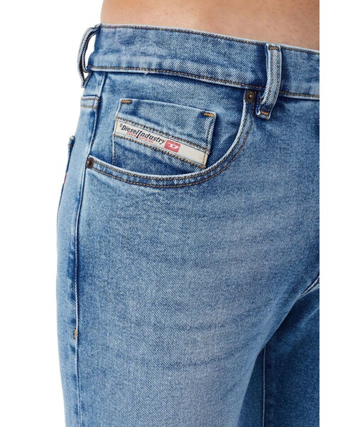 DIESEL(ディーゼル)の「DIESEL SS22 メンズ デニムパンツ スリムフィット サステナブル(デニムパンツ・メンズ・インディゴブルー・30inch/34inch/28inch/36inch/32inch/26inch)」の6枚目の写真