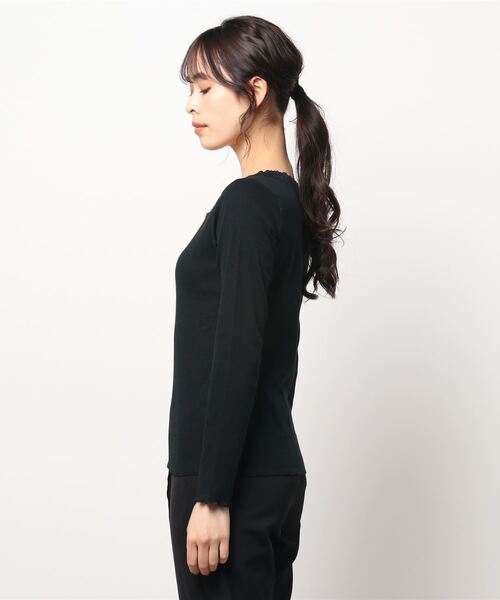 ehka sopo(エヘカソポ)の「レースクルーネック長袖カットソー(Tシャツ/カットソー・レディース・オフホワイト/ブラック/ピンク/グレー・フリ-)」の5枚目の写真