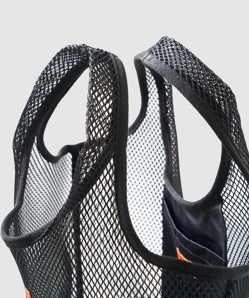 UNIVERSAL OVERALL（ユニバーサルオーバーオール）の「【UNIVERSAL OVERALL】MESH TOTE BAG / メッシュトートバック（トートバッグ・レディース・ベージュ/グリーン/ブラック・FREE）」の9枚目の写真