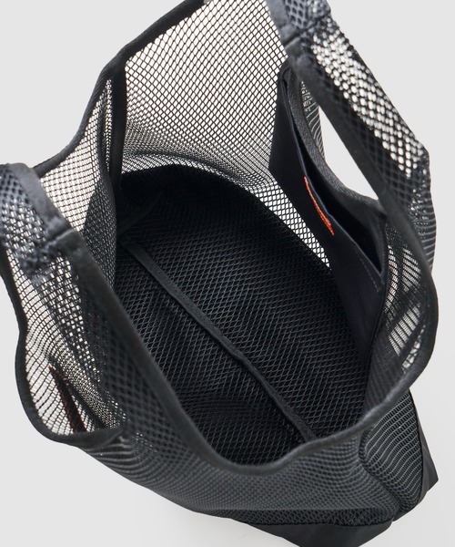 UNIVERSAL OVERALL（ユニバーサルオーバーオール）の「【UNIVERSAL OVERALL】MESH TOTE BAG / メッシュトートバック（トートバッグ・レディース・ベージュ/グリーン/ブラック・FREE）」の8枚目の写真