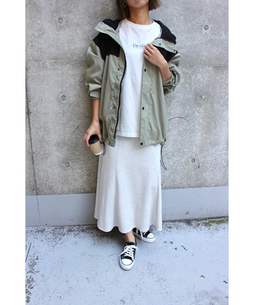 MLI'A（エムリア）の「配色／ブルゾン（ブルゾン・レディース・ブラック/ベージュ/カーキ・M）」の7枚目の写真