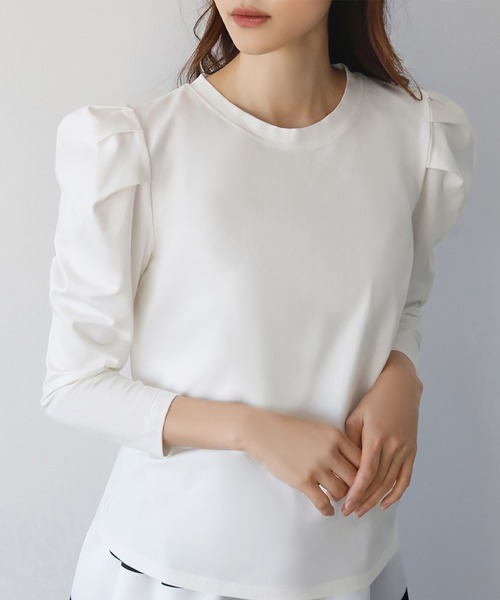 ELFRANK(エルフランク)の「ショルダーギャザーパワーショルダープルオーバー(Tシャツ/カットソー・レディース・ベージュ/ブラック/オフホワイト・FREE)」の12枚目の写真