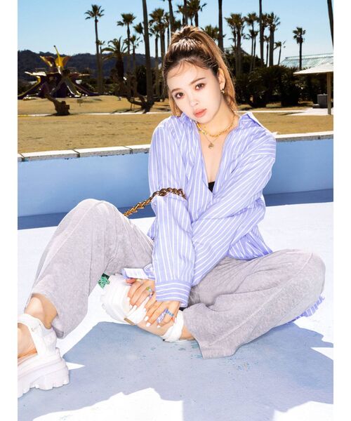 CALNAMUR（カルナムール）の「ボーイフレンドルーズシャツ（シャツ/ブラウス・レディース・ブルー/ホワイト・FREE）」の8枚目の写真