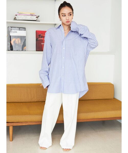 CALNAMUR（カルナムール）の「ボーイフレンドルーズシャツ（シャツ/ブラウス・レディース・ブルー/ホワイト・FREE）」の15枚目の写真