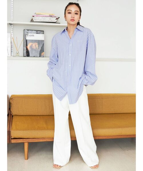 CALNAMUR（カルナムール）の「ボーイフレンドルーズシャツ（シャツ/ブラウス・レディース・ブルー/ホワイト・FREE）」の16枚目の写真