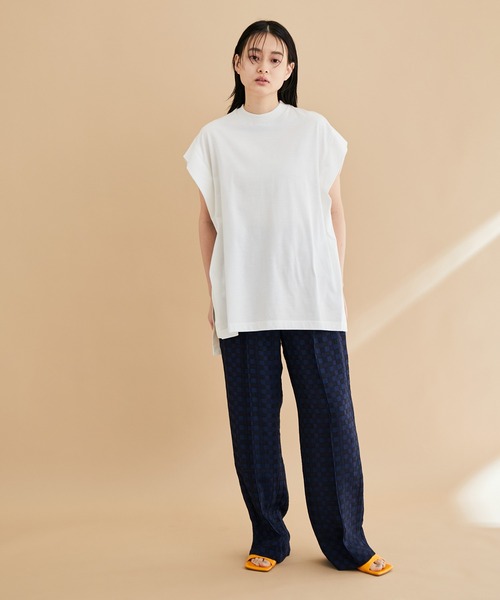 ADAM ET ROPE'（アダムエロペ）の「フォルムオーバーＴシャツ（Tシャツ/カットソー・レディース・ホワイト/ブラック・FREE）」の5枚目の写真