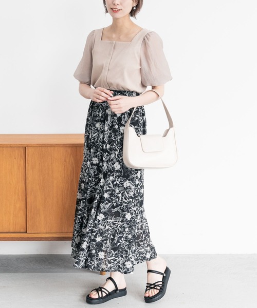 mysty woman(ミスティウーマン)の「シアースリーブ2WAYプルオーバー 285715(Tシャツ/カットソー・レディース・ブラック/オフホワイト/グレイッシュベージュ・FREE)」の6枚目の写真