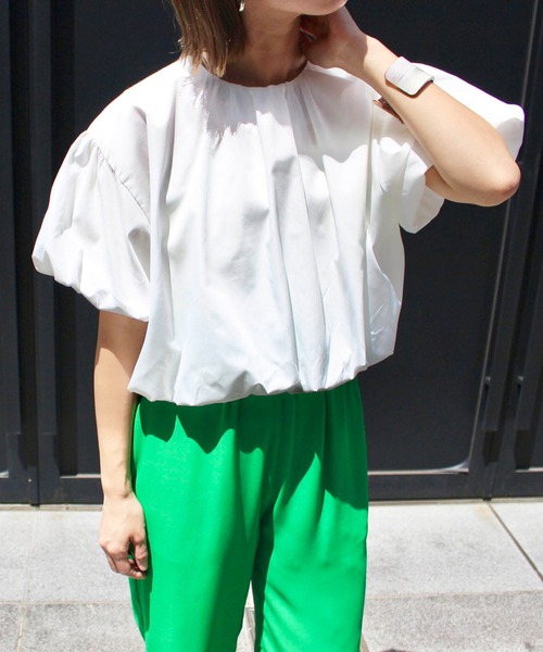 MLI'A（エムリア）の「2WAYボリューム袖ブラウス（シャツ/ブラウス・レディース・オフホワイト/グリーン/ピンク・M）」の2枚目の写真