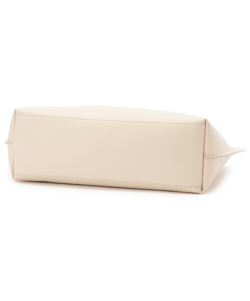 OPAQUE.CLIP（オペークドットクリップ）の「◆フェイクレザーA4サイズトートバッグ（トートバッグ・レディース・ブラック/ベージュ/シルバー/ブルー・00）」の13枚目の写真