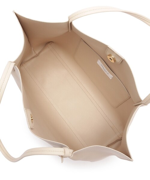 OPAQUE.CLIP（オペークドットクリップ）の「◆フェイクレザーA4サイズトートバッグ（トートバッグ・レディース・ブラック/ベージュ/シルバー/ブルー・00）」の14枚目の写真