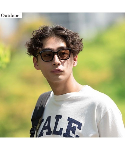 UNITED ARROWS（ユナイテッドアローズ）の「Zoff｜UNITED ARROWS｜ウェリントン型 2WAYサングラス（調光レンズ）（サングラス・メンズ・ブラック・FREE）」の11枚目の写真