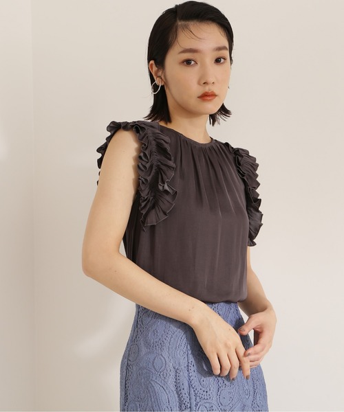 NATURAL BEAUTY BASIC(ナチュラルビューティーベーシック)の「割繊サテンフリルブラウス(シャツ/ブラウス・レディース・ベージュ/グレー系その他/ピンク・SMALL/MEDIUM)」の2枚目の写真