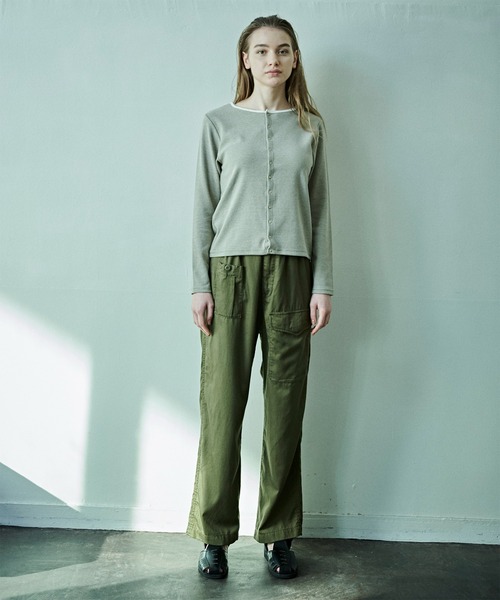 kha:ki（カーキ）の「「KHA:KI / カーキ」NARROW STRIPED STRECH RIB（Tシャツ/カットソー・レディース・ホワイト/ライトカーキ/ブラウン・1）」の8枚目の写真