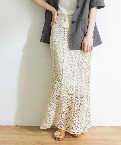 URBAN RESEARCH（アーバンリサーチ）の「レースマーメイドロングスカート（スカート・レディース・ブラック/ナチュラル・38/36）」の2枚目の写真