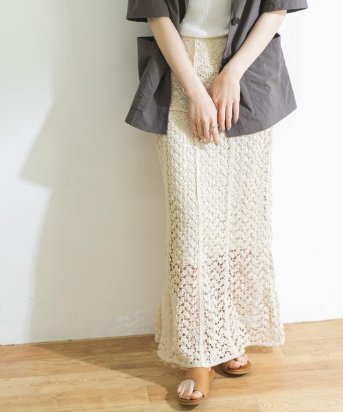 URBAN RESEARCH（アーバンリサーチ）の「レースマーメイドロングスカート（スカート・レディース・ブラック/ナチュラル・38/36）」の5枚目の写真