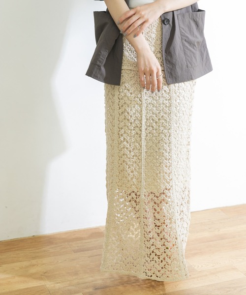 URBAN RESEARCH（アーバンリサーチ）の「レースマーメイドロングスカート（スカート・レディース・ブラック/ナチュラル・38/36）」の6枚目の写真