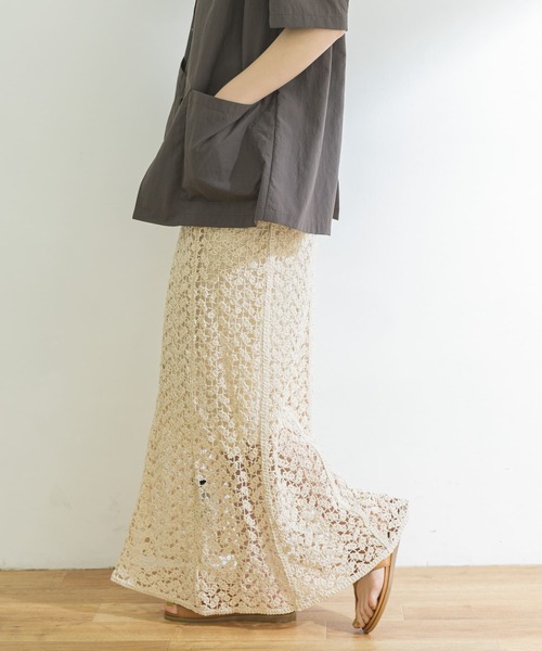 URBAN RESEARCH（アーバンリサーチ）の「レースマーメイドロングスカート（スカート・レディース・ブラック/ナチュラル・38/36）」の11枚目の写真