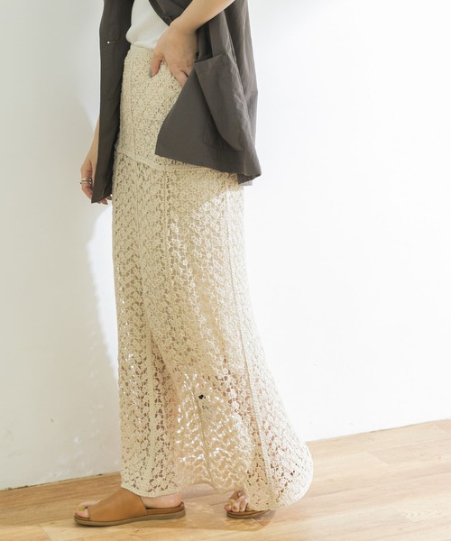 URBAN RESEARCH（アーバンリサーチ）の「レースマーメイドロングスカート（スカート・レディース・ブラック/ナチュラル・38/36）」の12枚目の写真